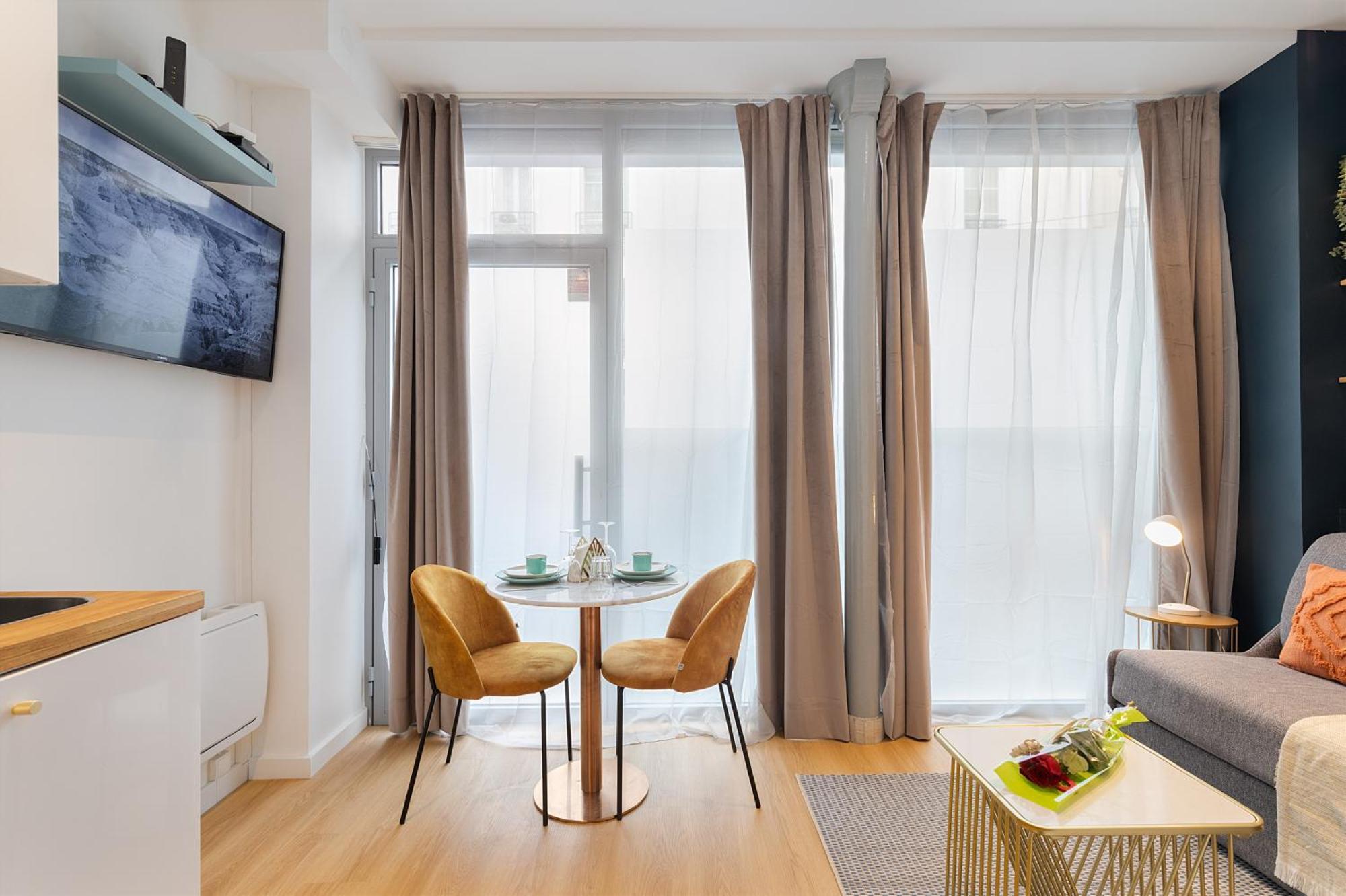 Guestrust - Champeret Porte Maillot - Ternes Apartment *